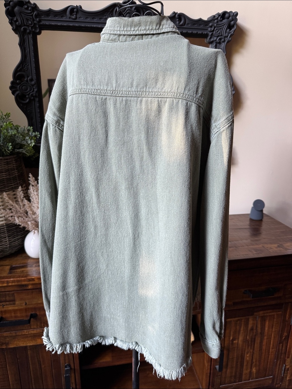 Women’s Army Green Button-Up Shacket - Picture 2 of 7